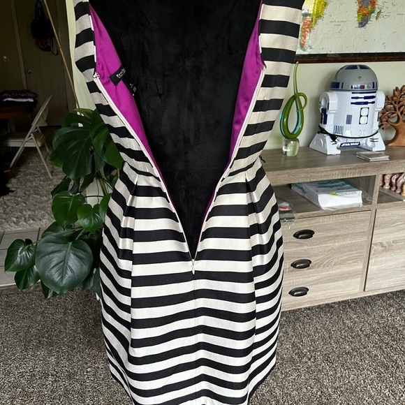 White House / Black Market mini dress - Picture 5 of 10